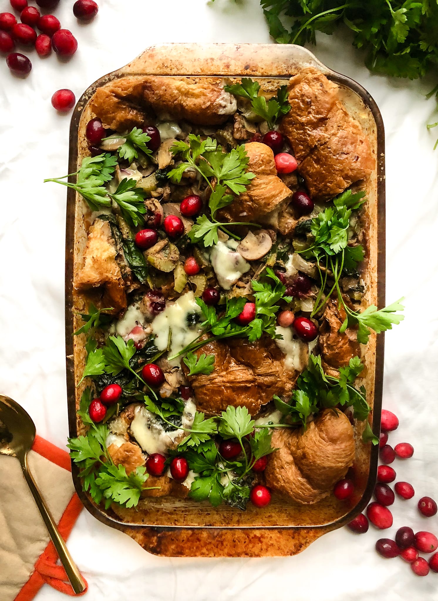 vegan stuffing with croissants