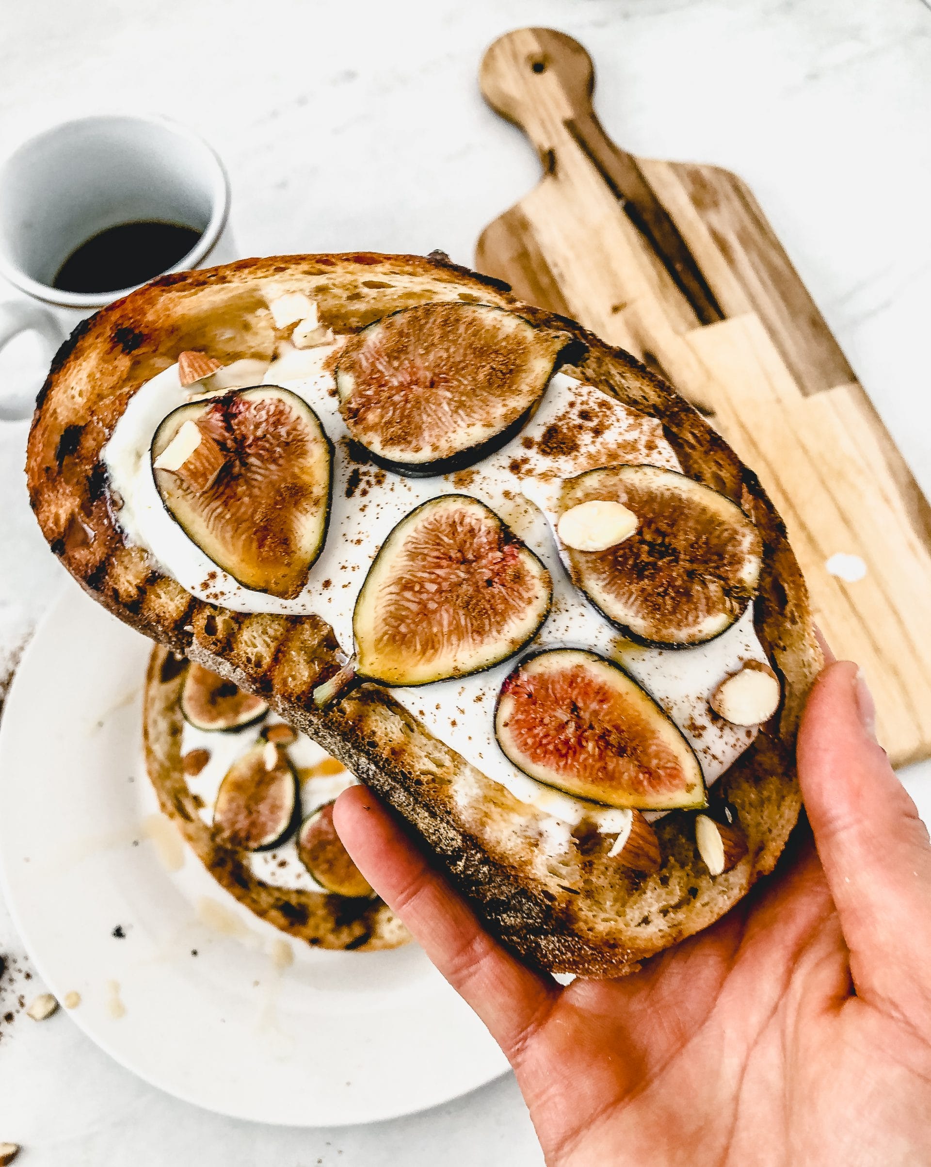 grilled toast with figs and honey