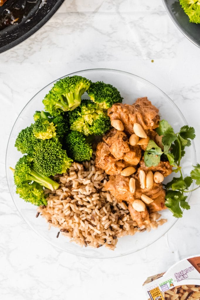 peanut tofu meal prep with broccoli and rice